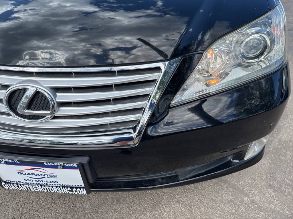 2011 Lexus ES 350 Image 9