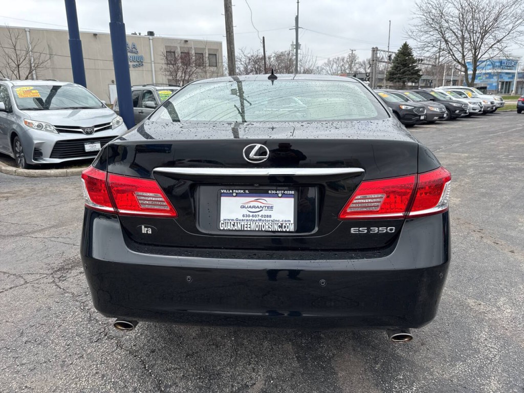 2011 Lexus ES 350 Image 12