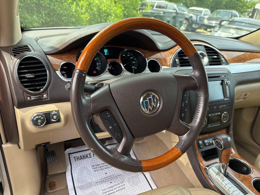 2010 Buick Enclave Image 18