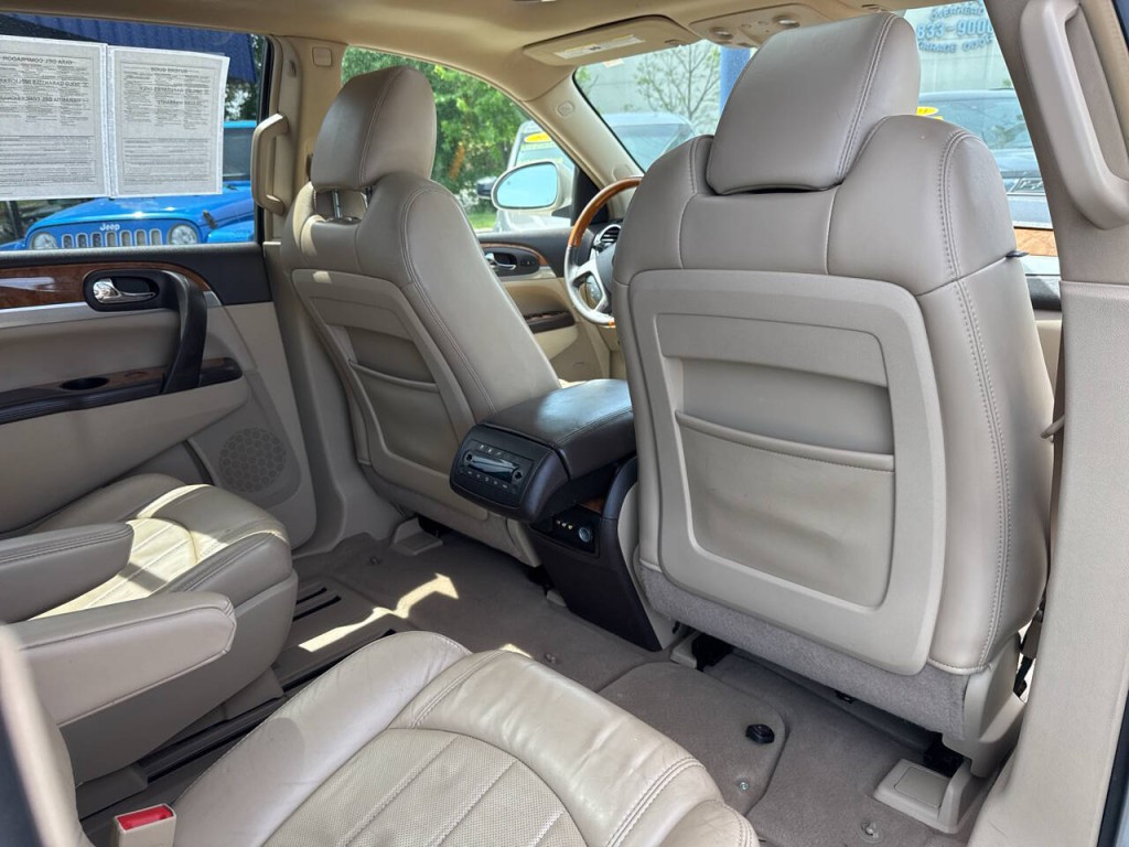 2010 Buick Enclave Image 29