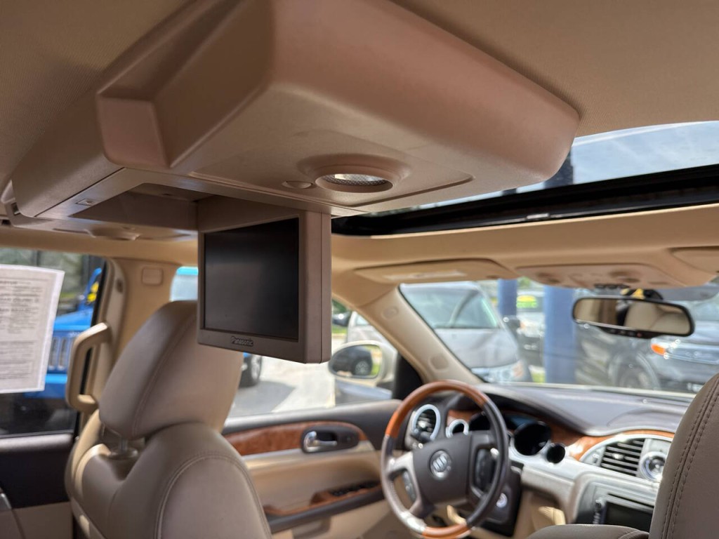2010 Buick Enclave Image 30