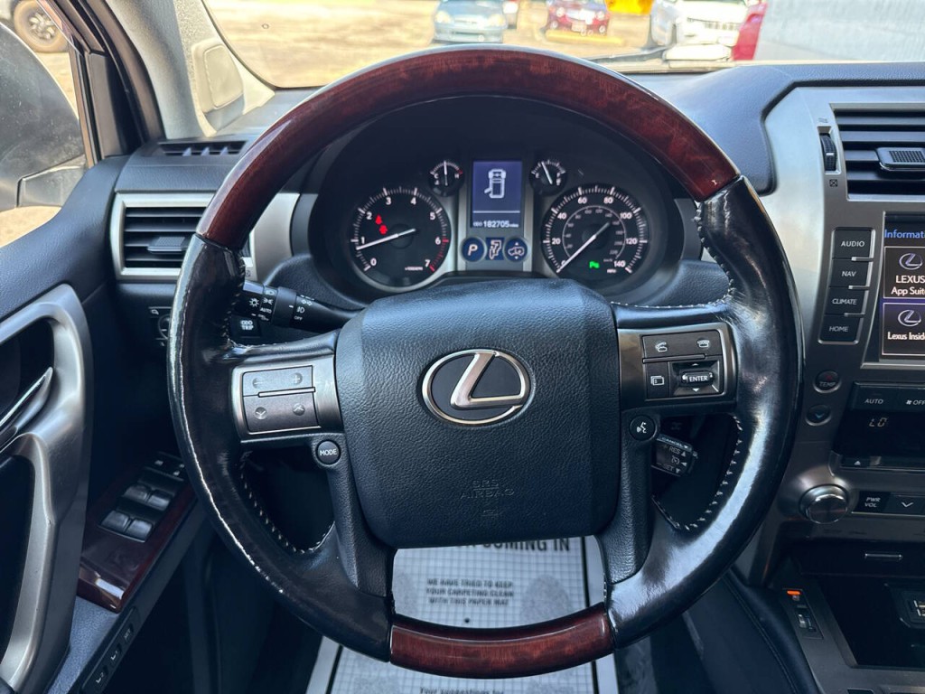 2016 Lexus GX 460 Image 26