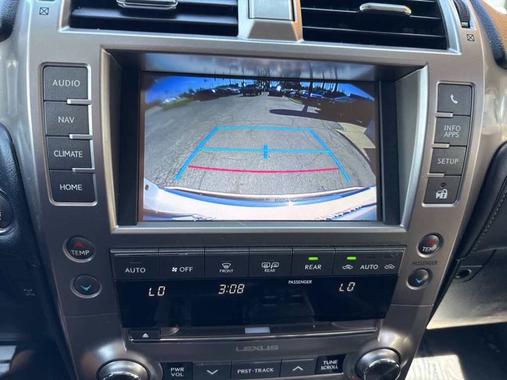 2016 Lexus GX 460 Image 31