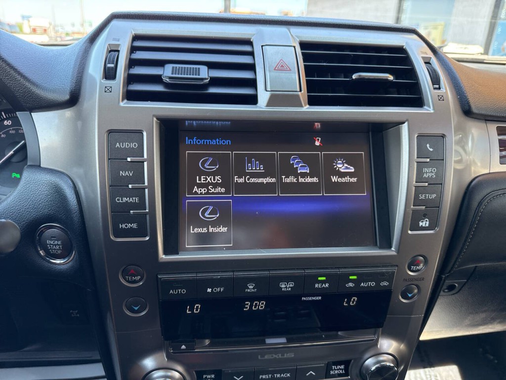 2016 Lexus GX 460 Image 32