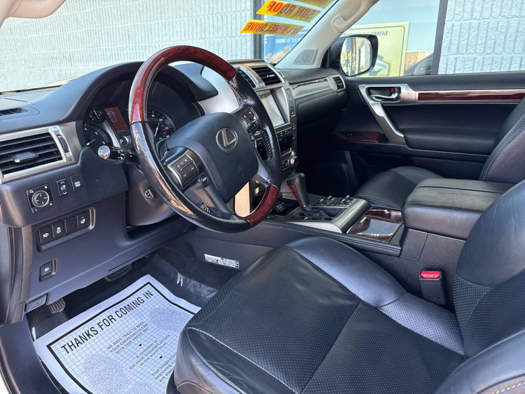 2016 Lexus GX 460 Image 36