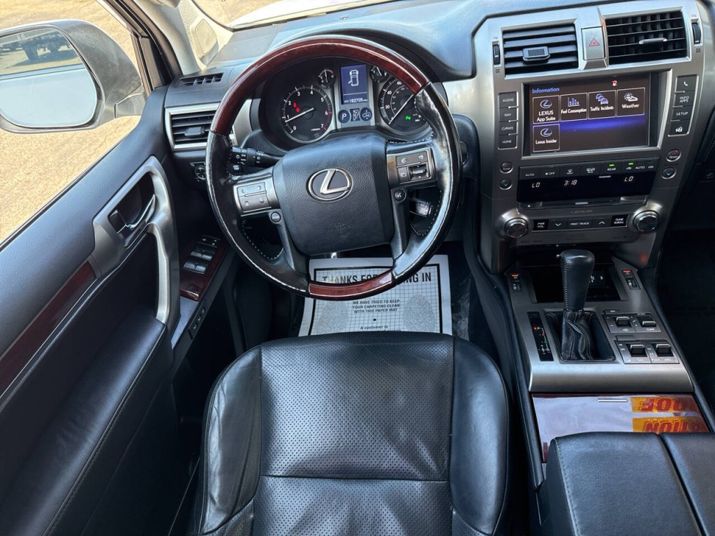 2016 Lexus GX 460 Image 39