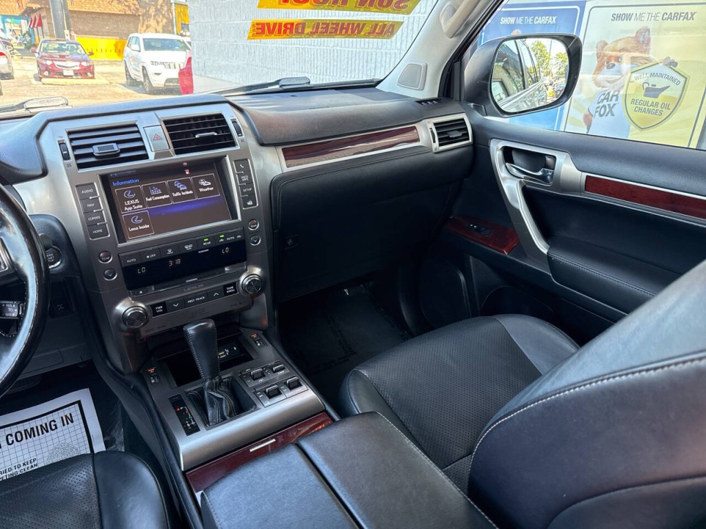 2016 Lexus GX 460 Image 45
