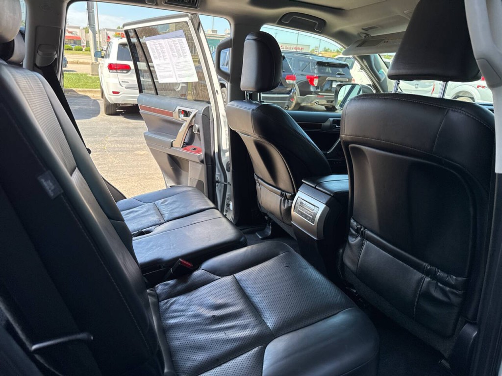 2016 Lexus GX 460 Image 53