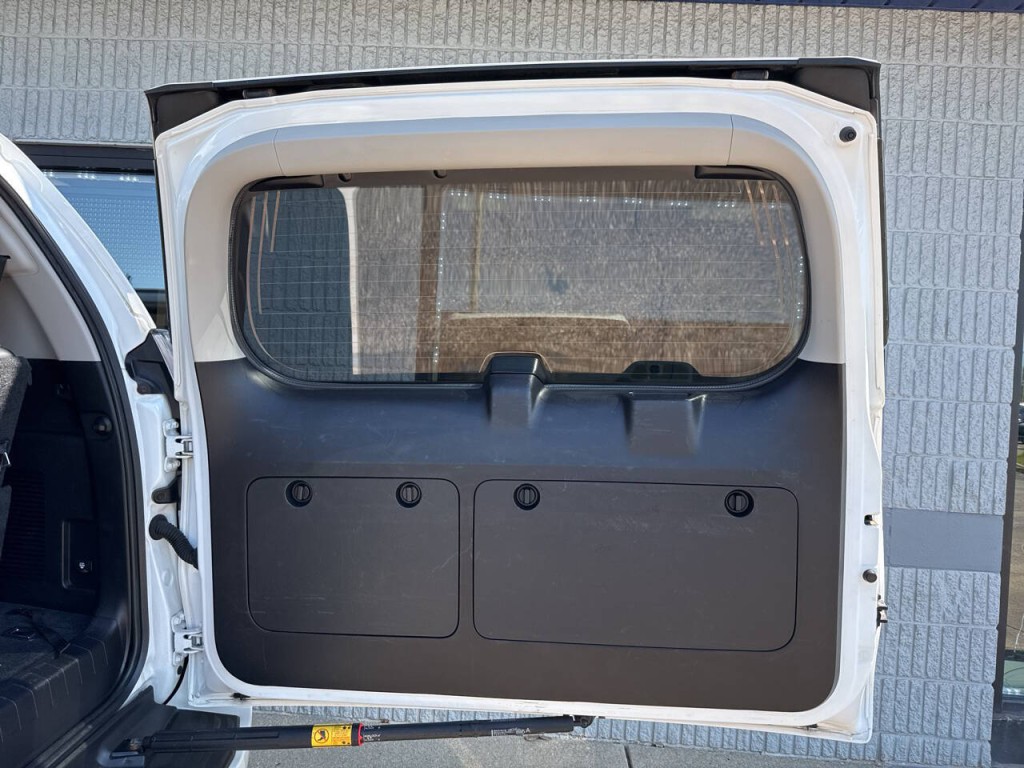 2016 Lexus GX 460 Image 64