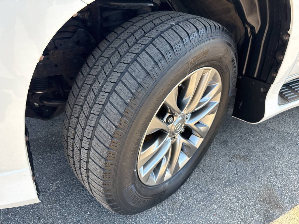 2016 Lexus GX 460 Image 68