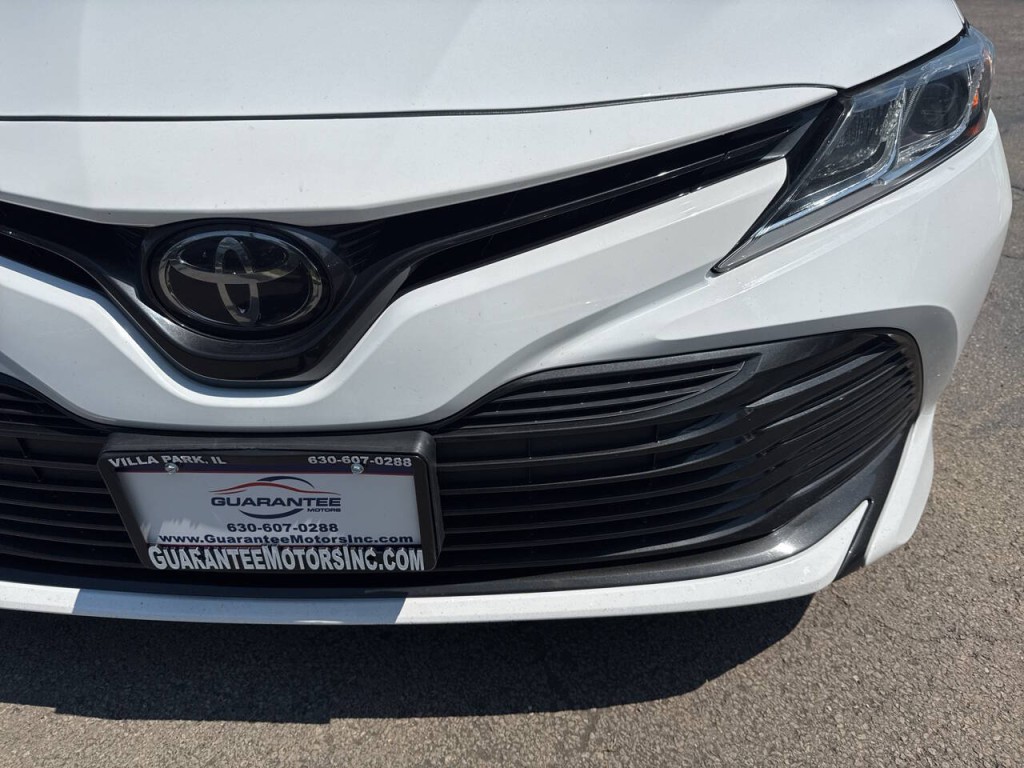2019 Toyota Camry Image 8