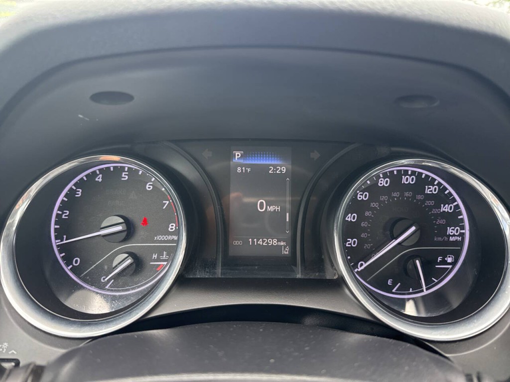 2019 Toyota Camry Image 20