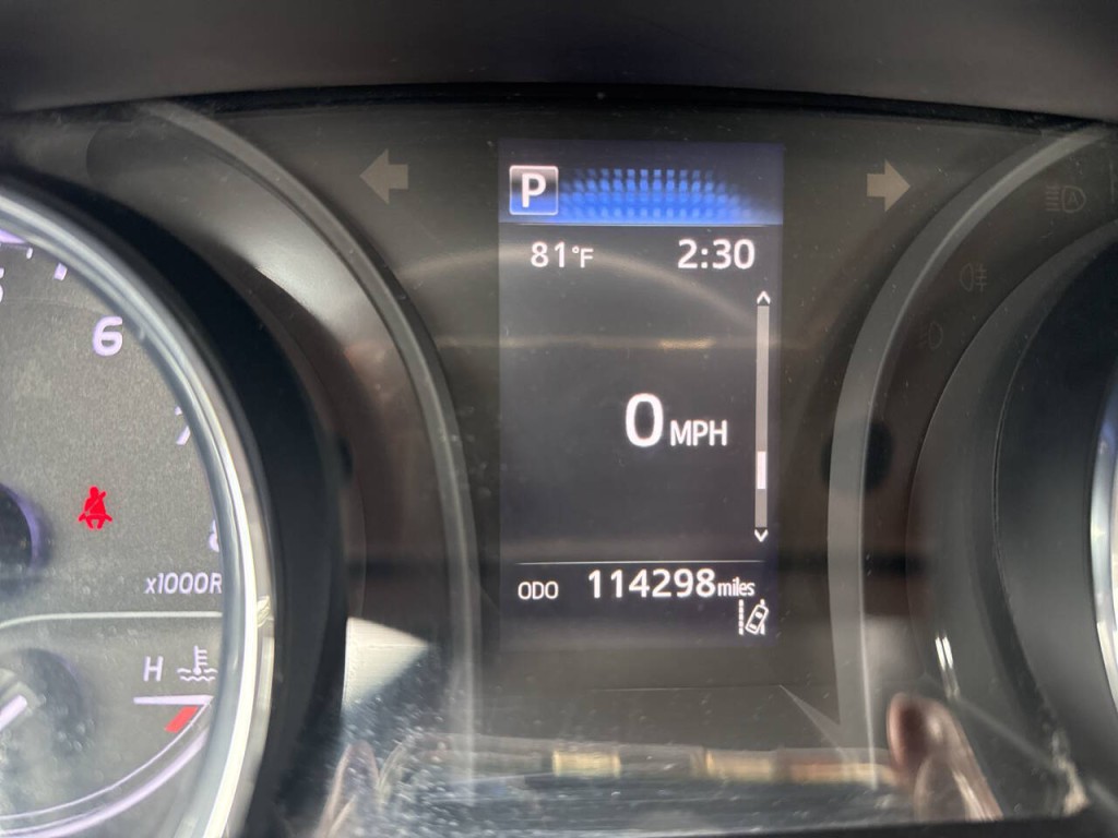 2019 Toyota Camry Image 21