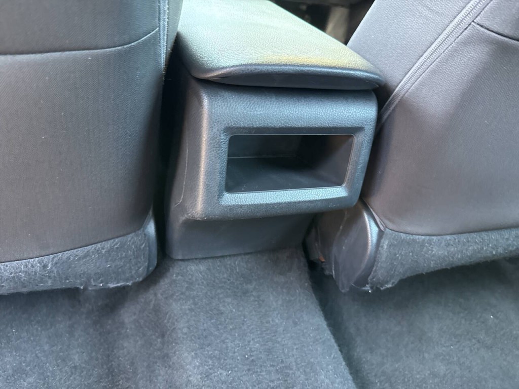 2019 Toyota Camry Image 42