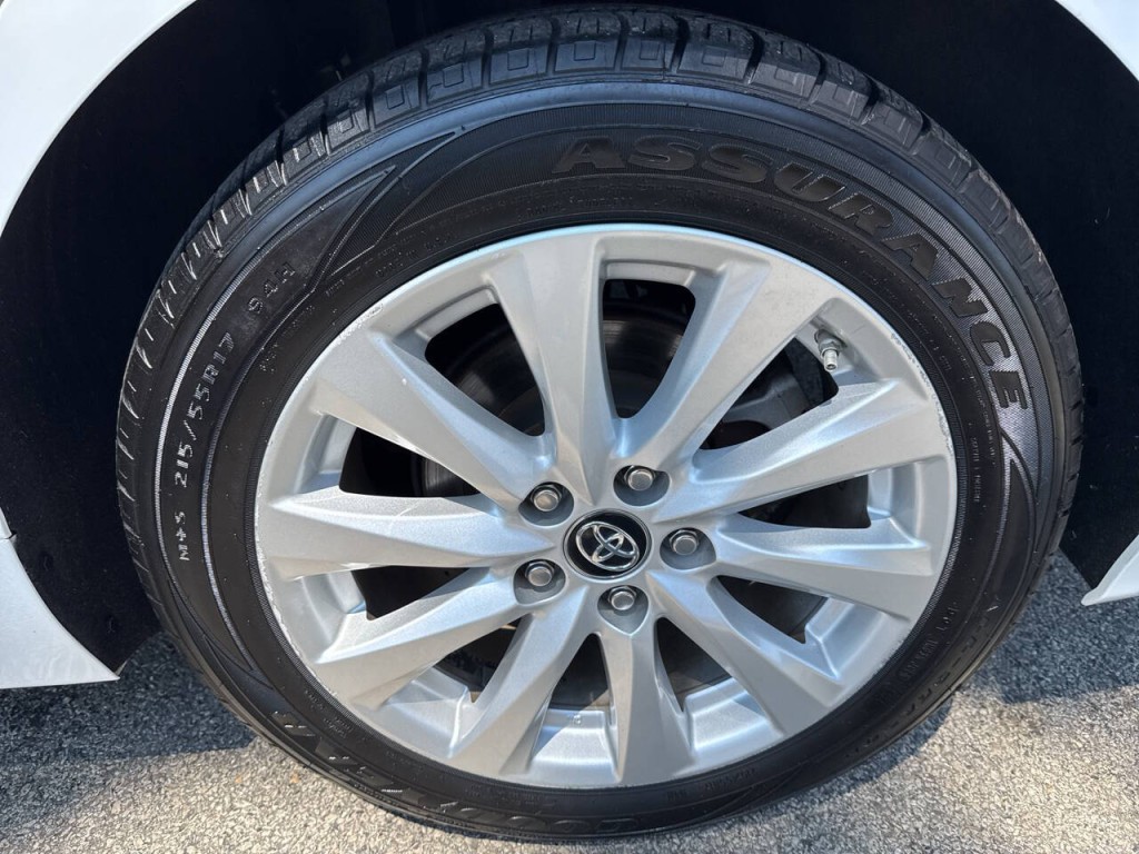 2019 Toyota Camry Image 46