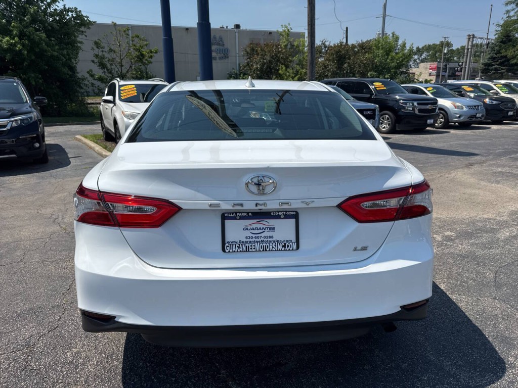 2019 Toyota Camry Image 7