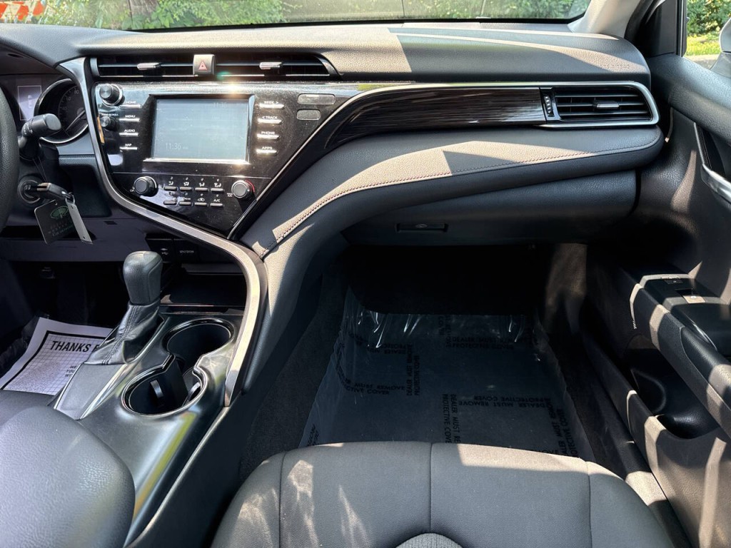 2019 Toyota Camry Image 34
