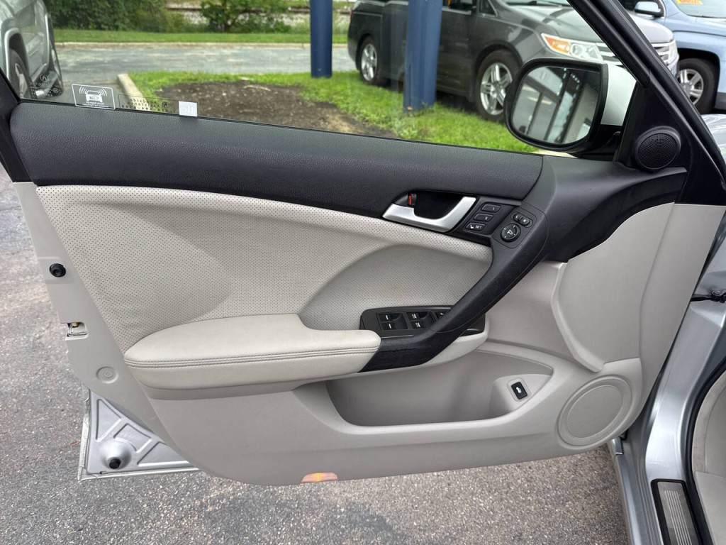 2013 Acura TSX Image 11