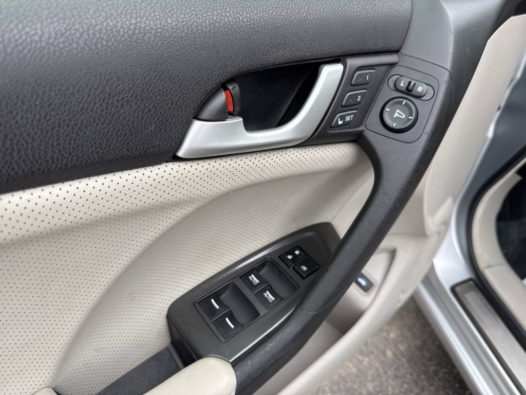 2013 Acura TSX Image 15