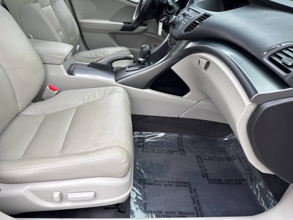 2013 Acura TSX Image 31