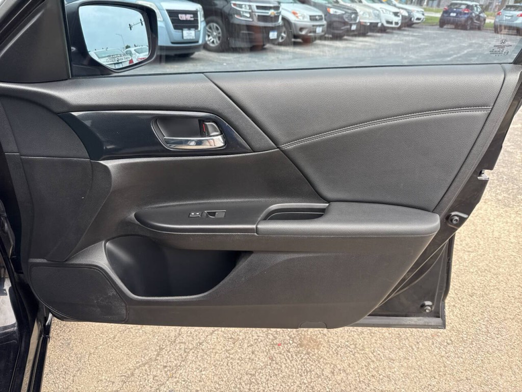2014 Honda Accord Image 16