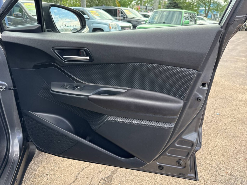 2018 Toyota C-HR Image 14