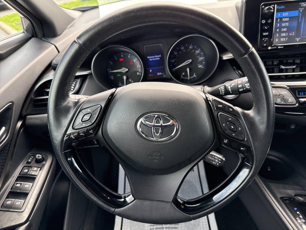 2018 Toyota C-HR Image 21