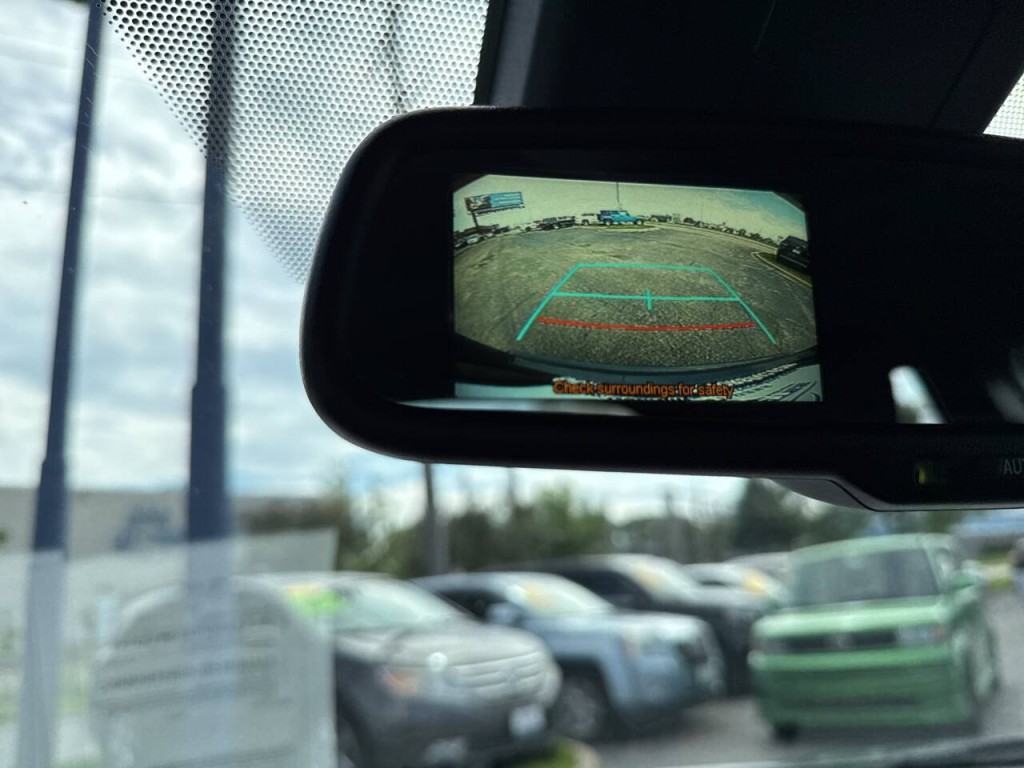 2018 Toyota C-HR Image 26
