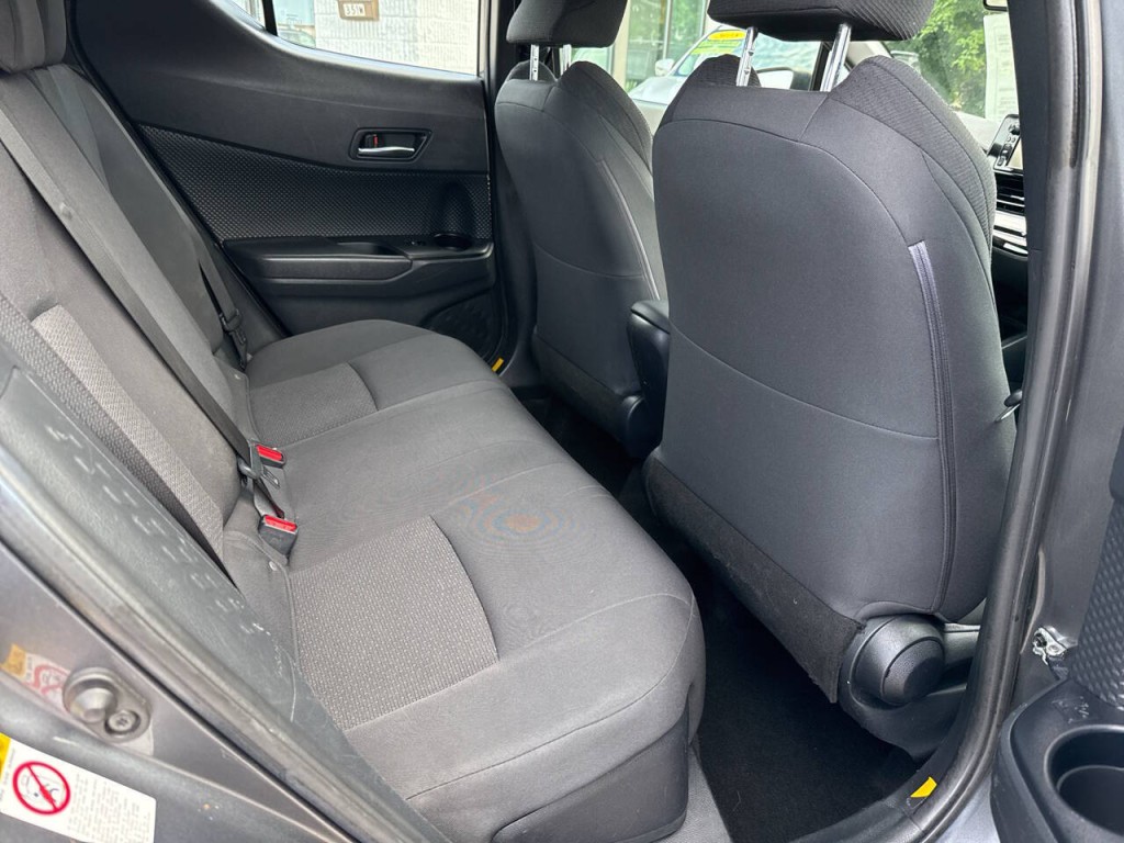 2018 Toyota C-HR Image 40
