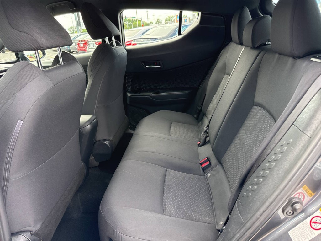 2018 Toyota C-HR Image 43