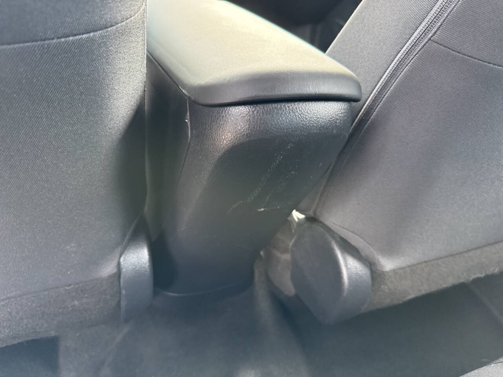 2018 Toyota C-HR Image 46