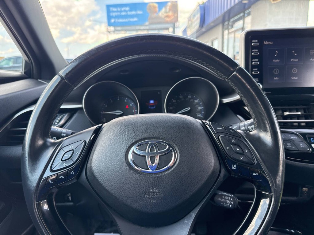 2019 Toyota C-HR Image 18