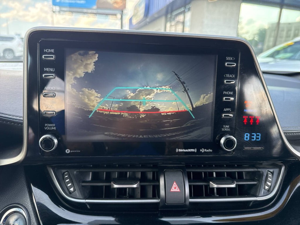 2019 Toyota C-HR Image 22