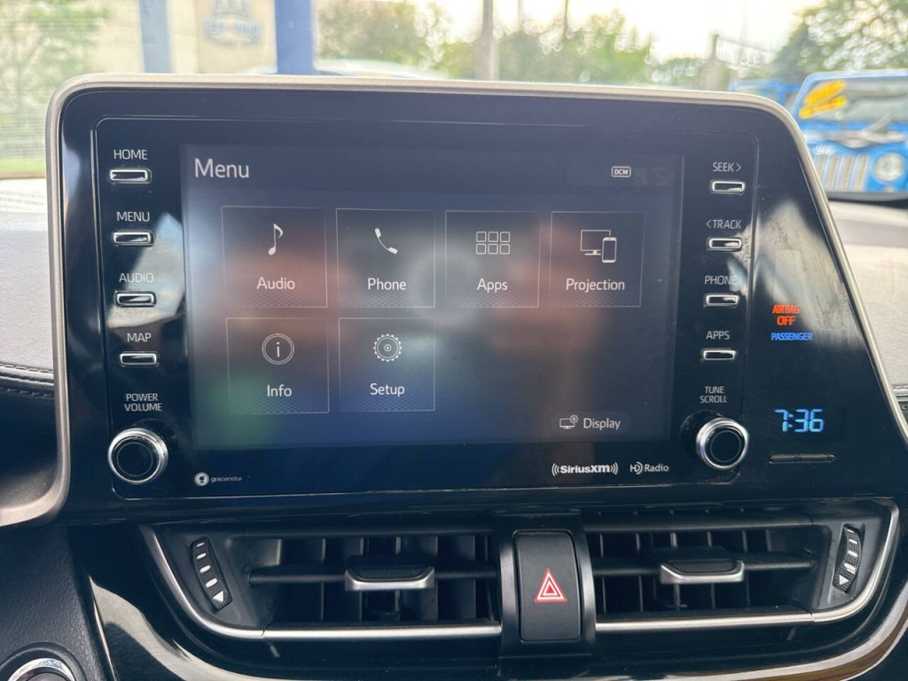 2019 Toyota C-HR Image 23