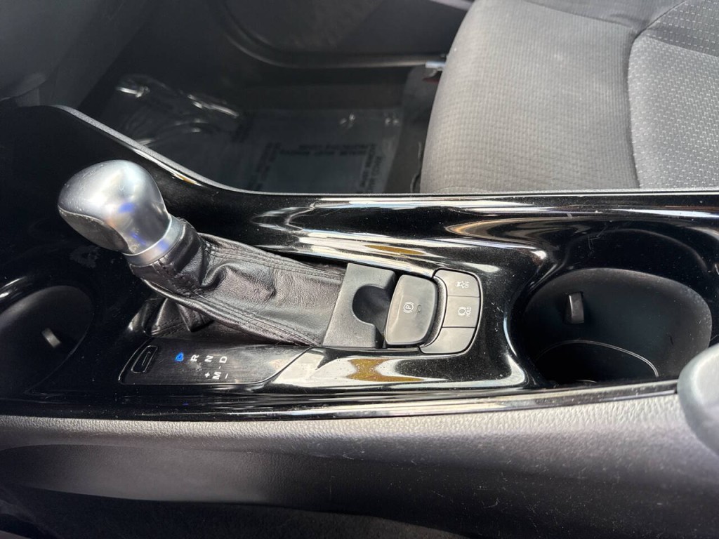 2019 Toyota C-HR Image 25