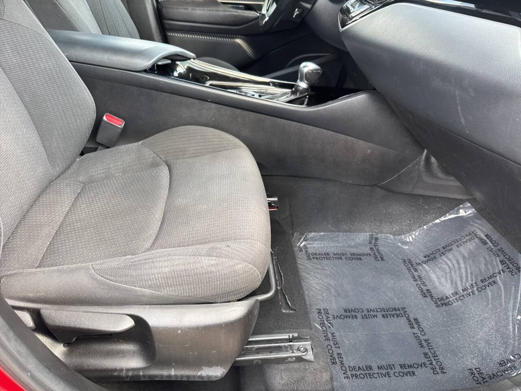 2019 Toyota C-HR Image 34