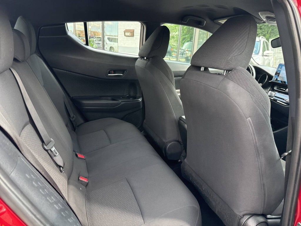 2019 Toyota C-HR Image 37