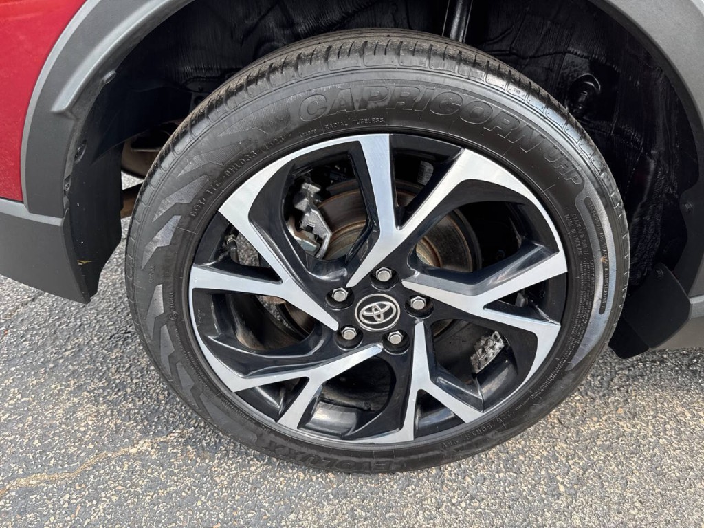 2019 Toyota C-HR Image 51