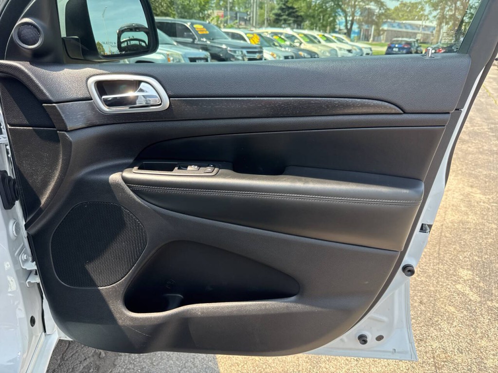 2018 Jeep Grand Cherokee Image 13