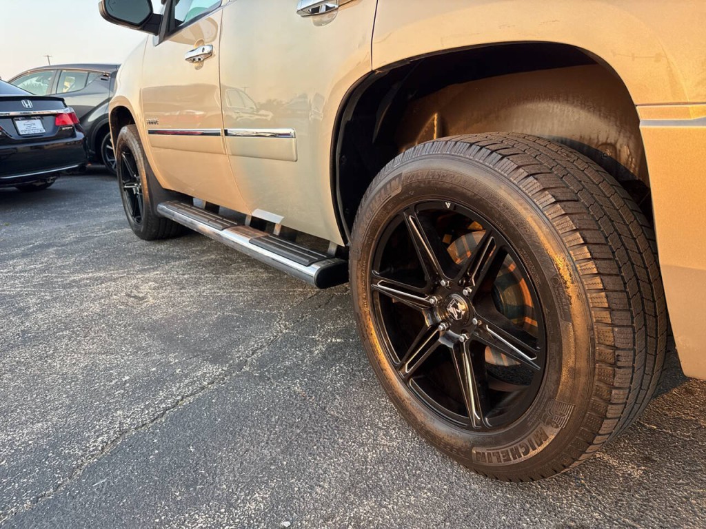 2014 Chevrolet Tahoe Image 10