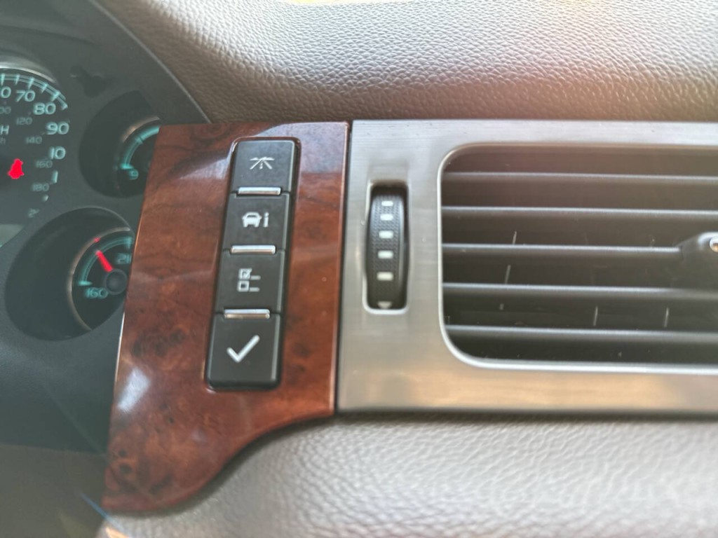 2014 Chevrolet Tahoe Image 24