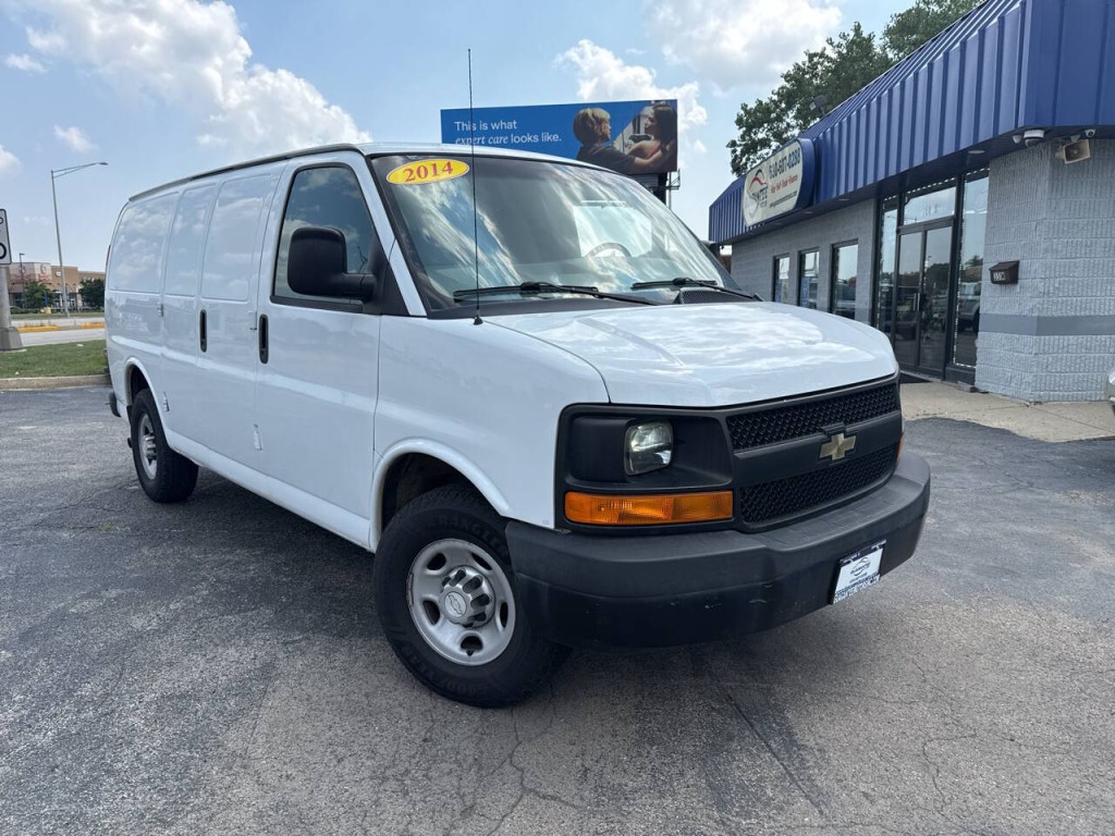 2014 Chevrolet Express Image 4