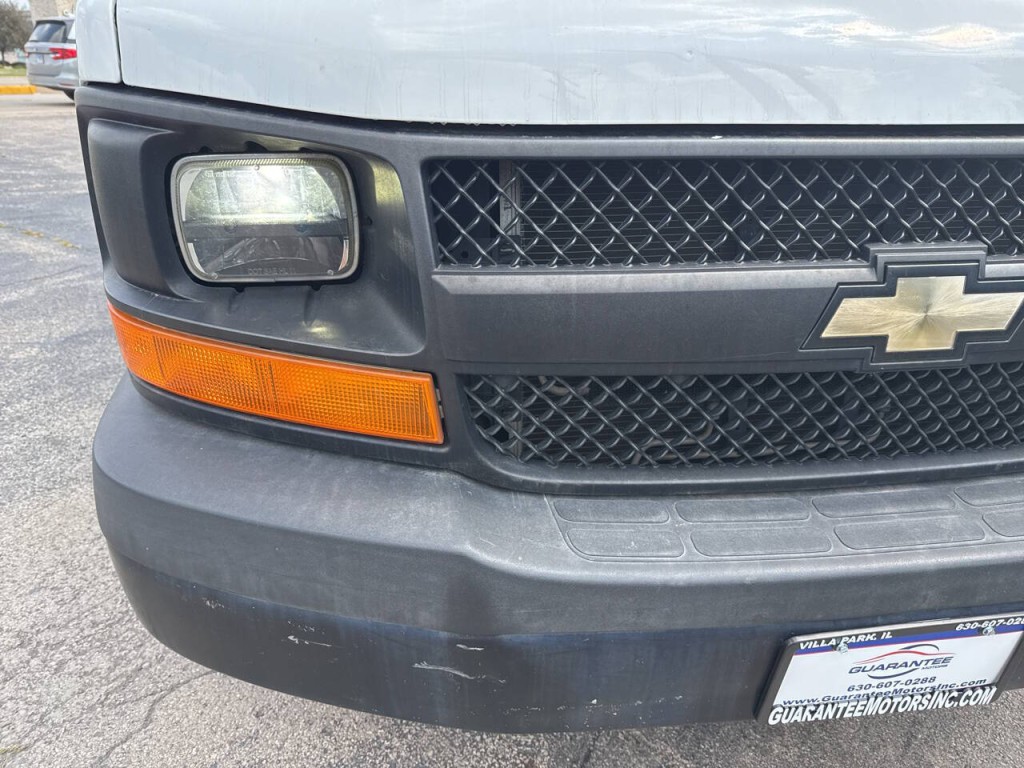 2014 Chevrolet Express Image 8