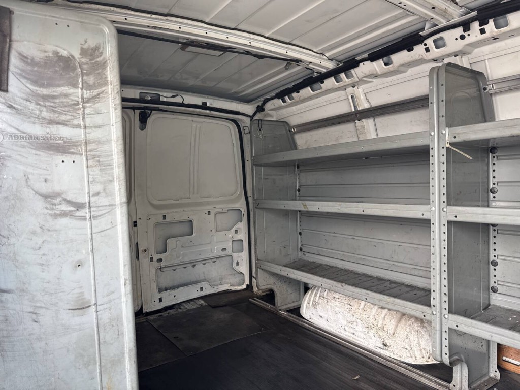 2014 Chevrolet Express Image 42