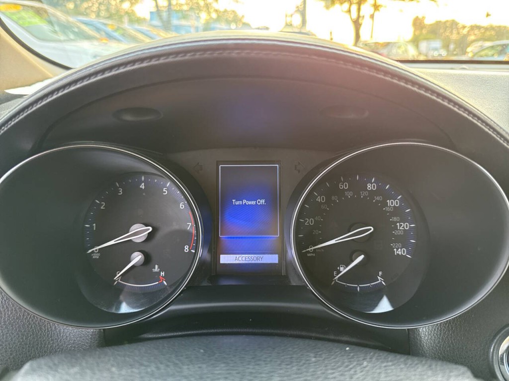 2018 Toyota C-HR Image 22