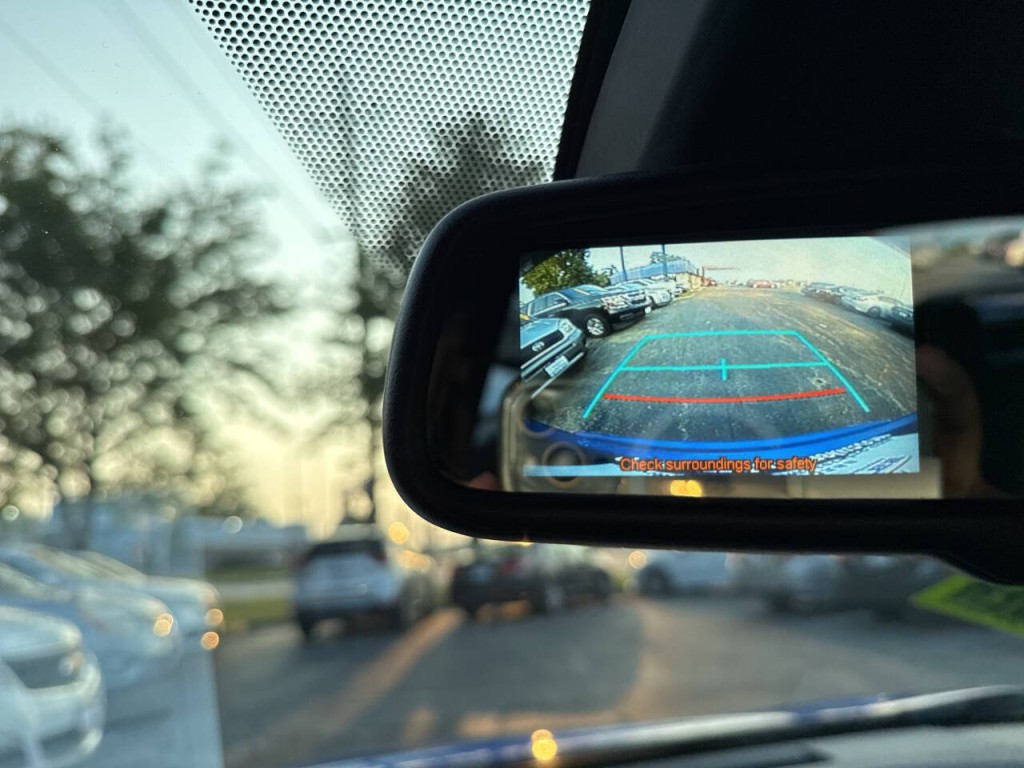 2018 Toyota C-HR Image 25