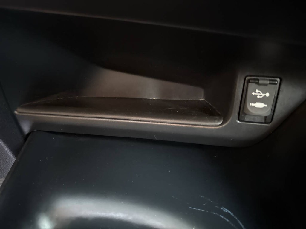 2018 Toyota C-HR Image 28
