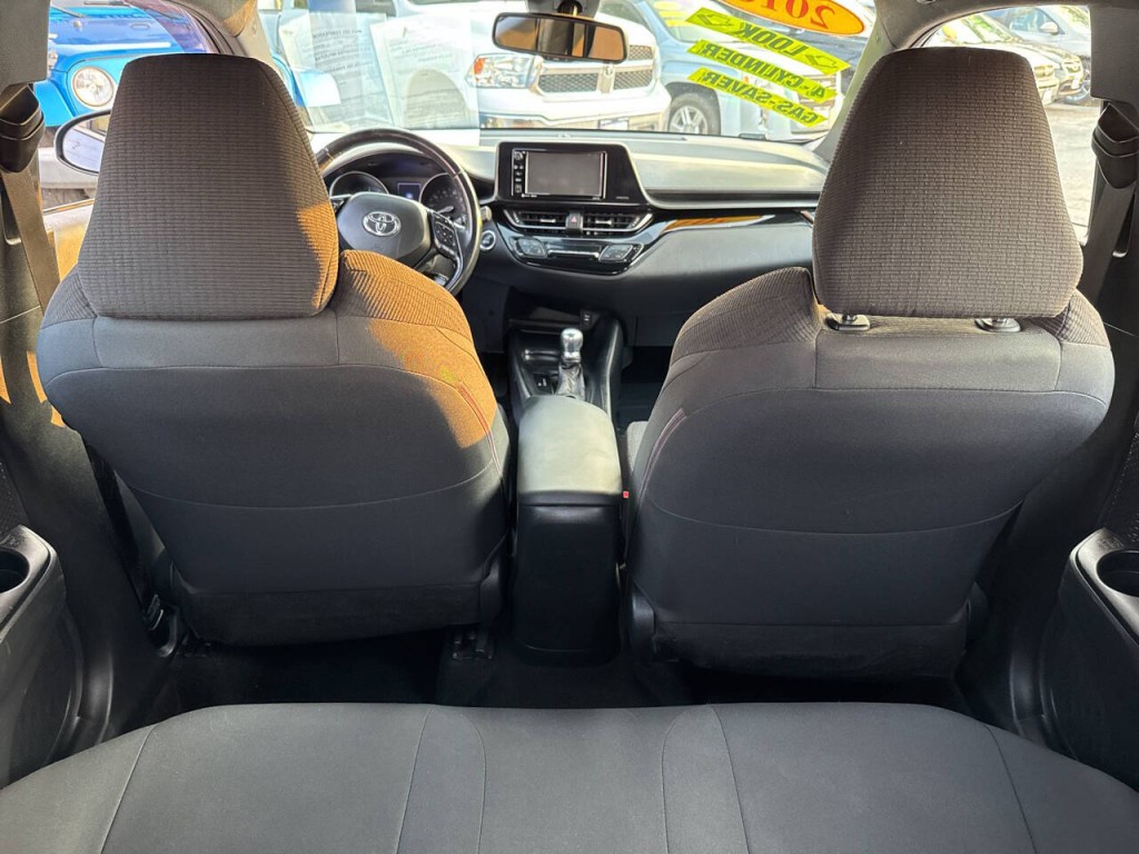 2018 Toyota C-HR Image 45