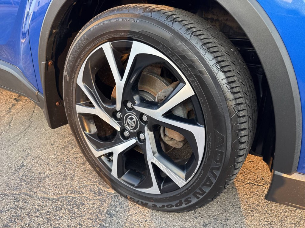 2018 Toyota C-HR Image 49