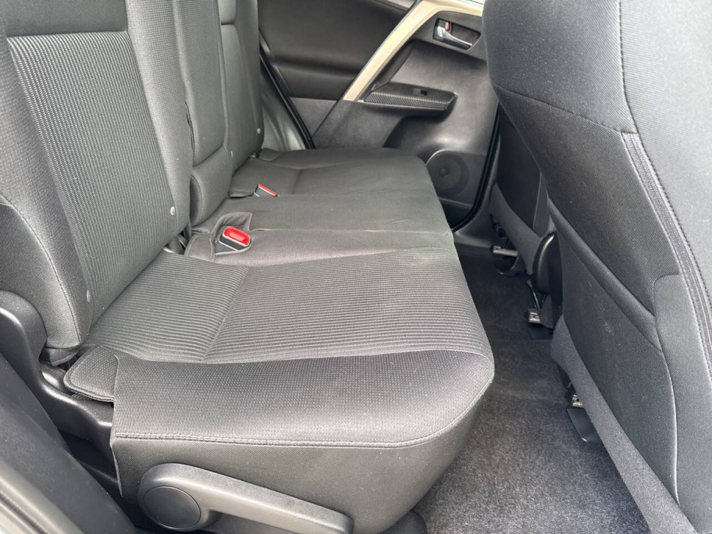 2014 Toyota Rav4 Image 32